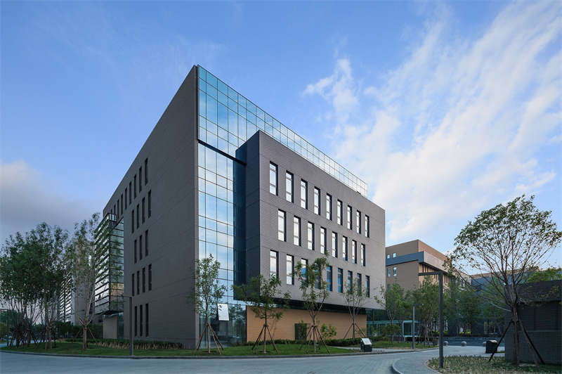 合肥廠房裝修:能源科技公司廠房、辦公室裝修效果欣賞 合肥廠房裝修:能源科技公司廠房、辦公室裝修效果欣賞