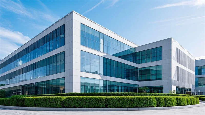 合肥辦公樓裝修設(shè)計(jì)效果圖，光影交織綠意