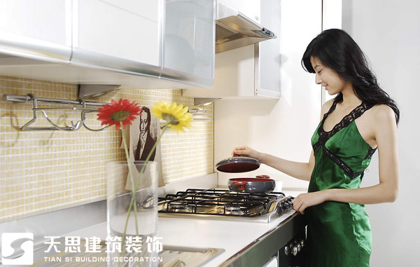 <a href=http://www.lianganren.com/anli/ target=_blank class=infotextkey>合肥工裝</a>公司